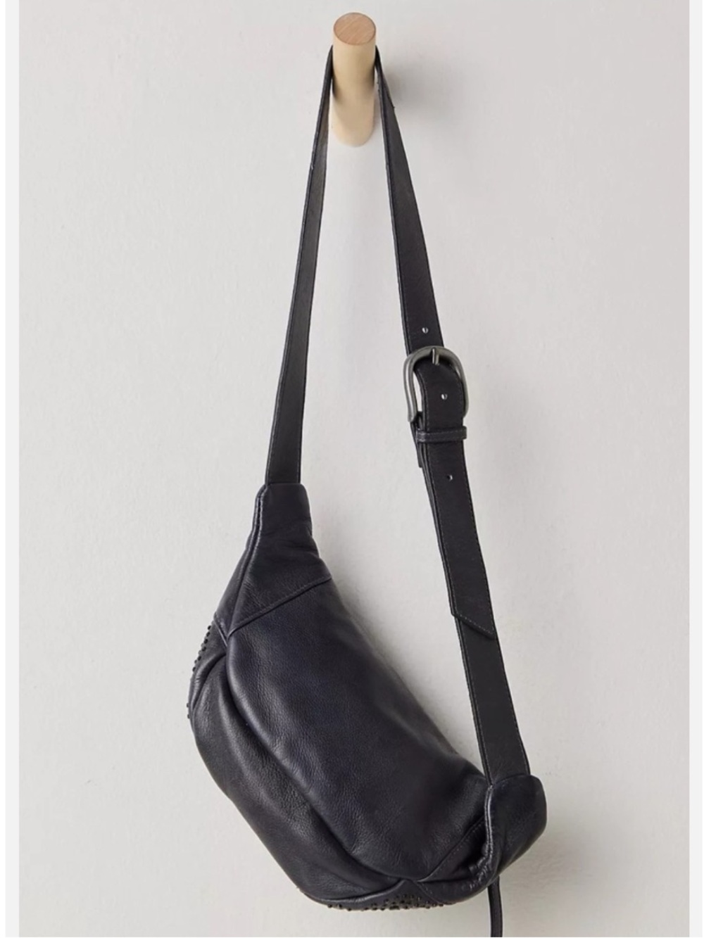 9180. Free people Ana Adorned Sling Bag - Picture 4 of 6